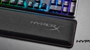 HyperX Wrist Rest Tenkeyless 362mm x 88mm HyperX Wrist Rest Tenkeyless 362mm x 88mm – COOL GEL-INFUSED MEMORY FOAM – ANTI-FRAY STITCHING – ANTI-SLIP GRIP -  Black