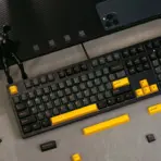 AKKO Black & Gold 3108RF Full-Size Dual-Mode Wireless (2.4GHz & USB-C) Mechanical Keyboard, Frost Pink Linear Switches, PBT Double-Shot Keycaps, Cherry Profile, 2 × AAA Batteries - Image 16