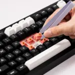 Akko 2-in-1 Keycap and Switch Puller with Stainless Steel Pulling Parts for Mechanical Keyboard Maintenance and DIY Builds - Image 5